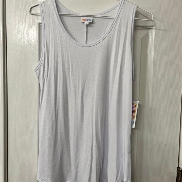 LuLaRoe Lot NWT Two Tank Tops Small Black and White - Picture 2 of 3